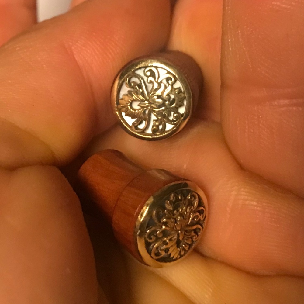 Mother of Pearl Inlay Plug 00G